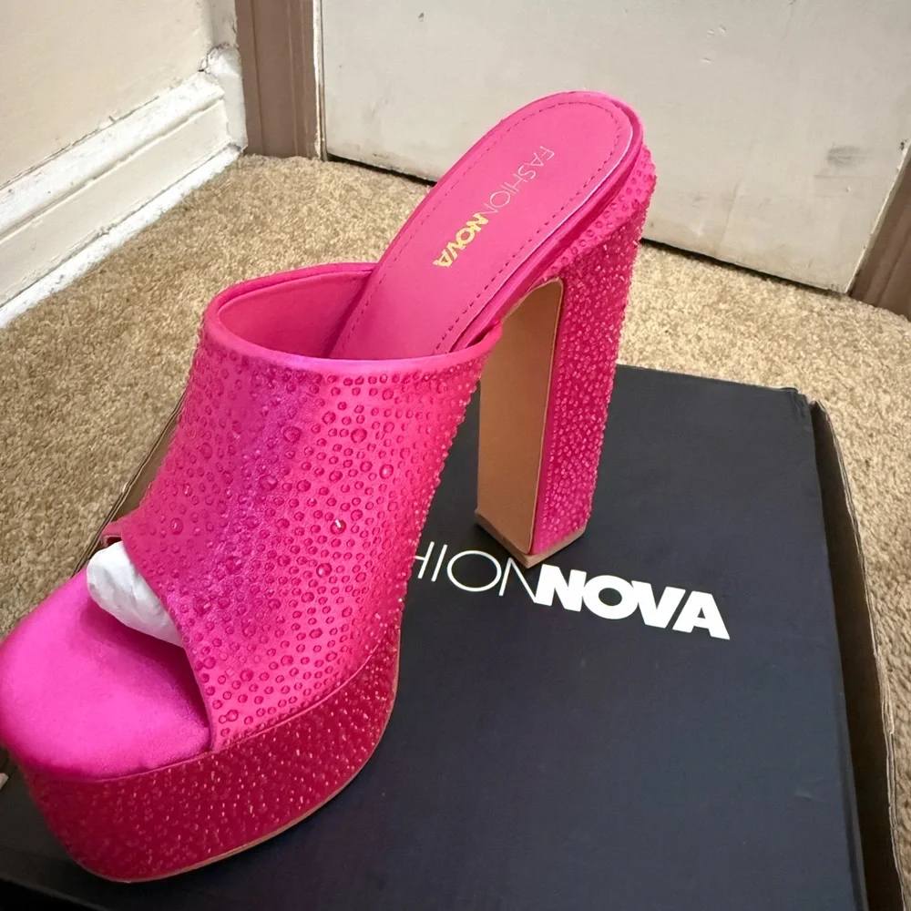 Fashion Nova Fuchsia Rhinestone Heels - Picture 2 of 6